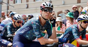 Critique sévère envers van Aert : « Es-tu influenceur ou cycliste ? »