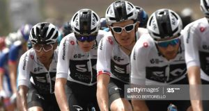 Froome se compare à Pogacar… et prend ses distances