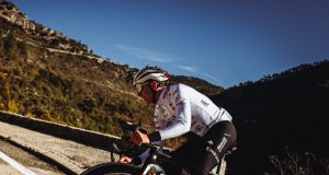 Comment Pogacar se protège et s’assure de passer une bonne journée