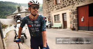 Wout van Aert souffre-t-il toujours d’une blessure au genou ?