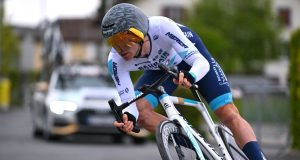 Il quitte le cyclisme sur route à 27 ans car il est déjà considéré comme « vieux ».