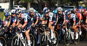 Premier coureur avec deux cartons jaunes