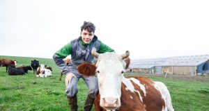 Il ne fait pas de bonnes courses parce que ses vaches lui manquent