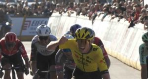 Il remporte sa deuxième course sur pavés à seulement 19 ans !