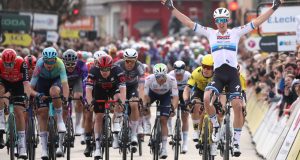 VIDÉO : La victoire de Merlier au début de Paris-Nice