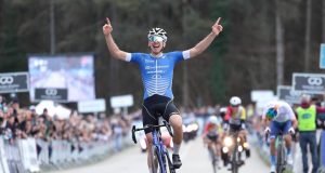 Un jeune cycliste français décède