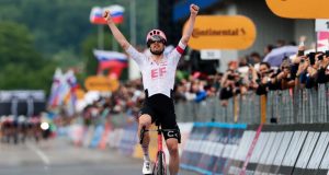 Chaos au Giro : Roglic, Bernal et Ayuso perdent un temps précieux